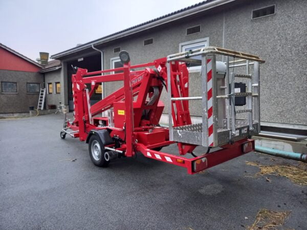Utleie 13 meter tilhengerlift