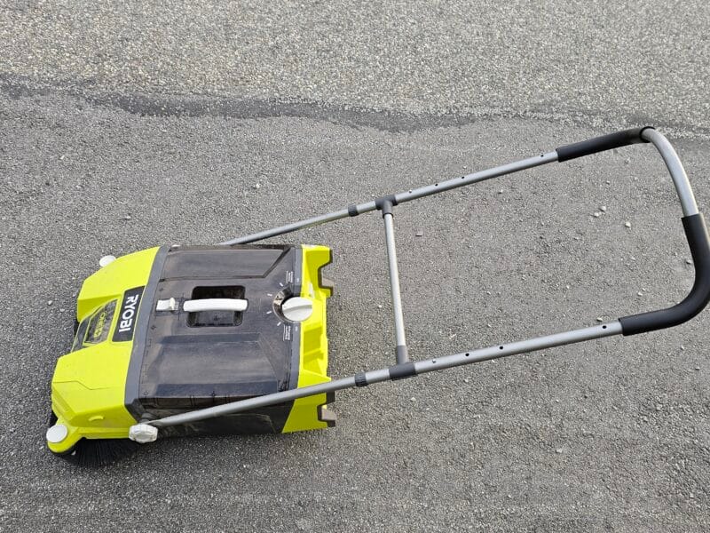 Ryobi 18V børste "sopperen"