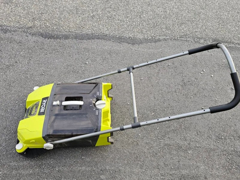 Ryobi 18V børste "sopperen"