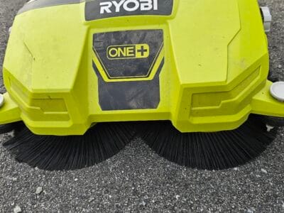 Ryobi 18V børste "sopperen"